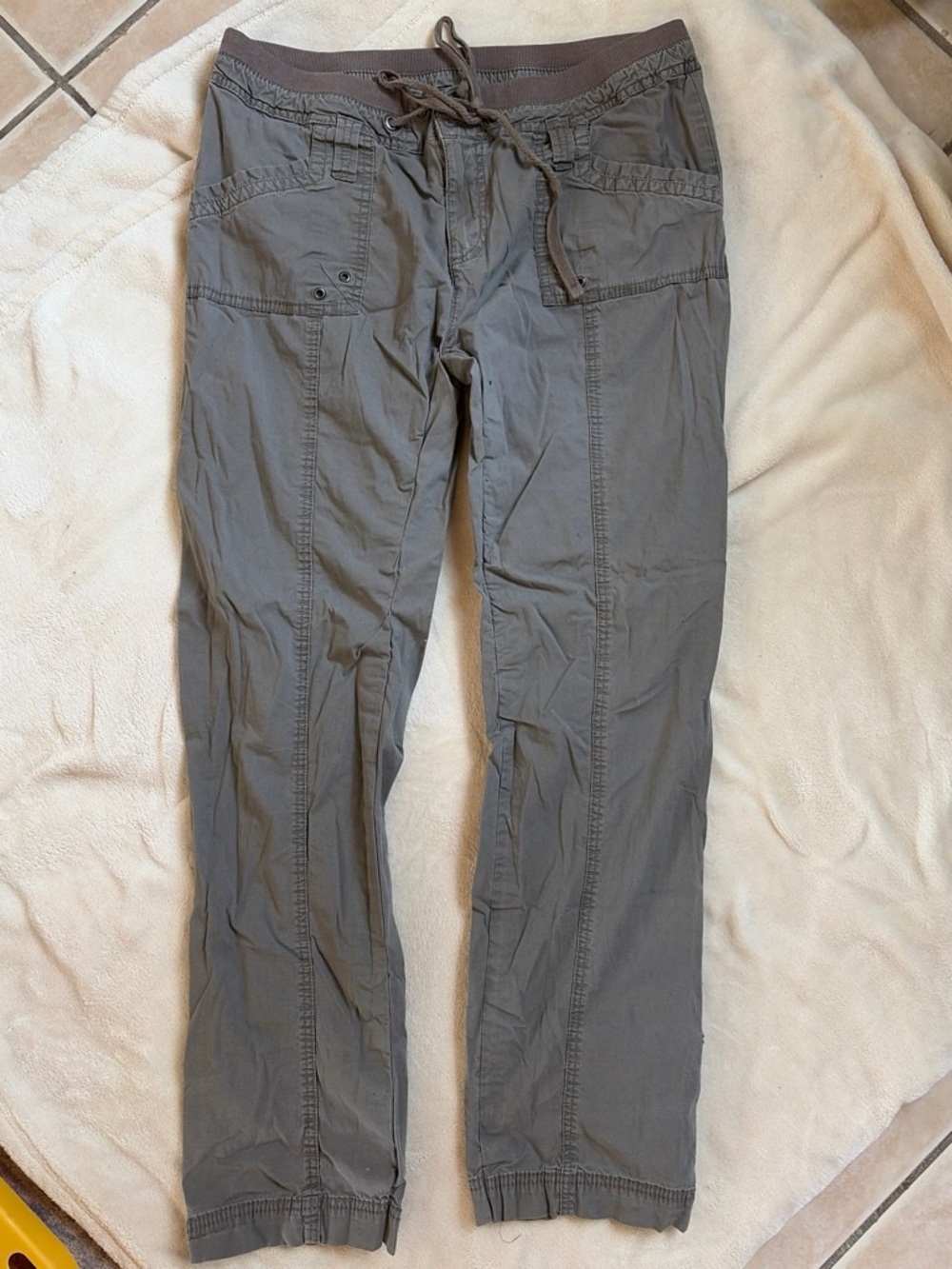 Women's Gray Drawstring Jogger Pants